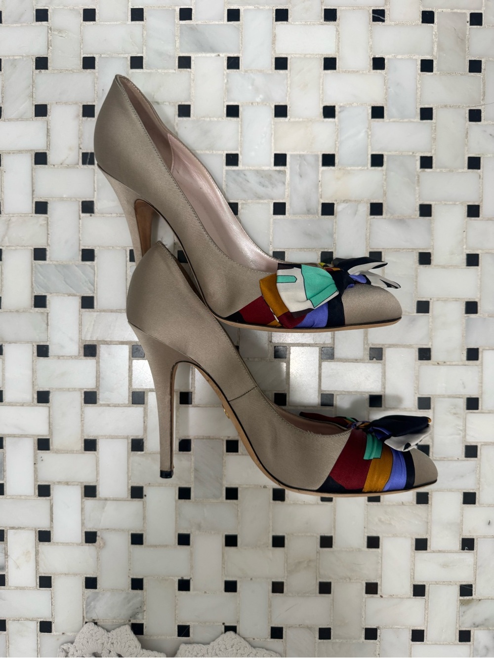 Emilio Pucci Beige Satin Pumps with Multicolor Bow Accent